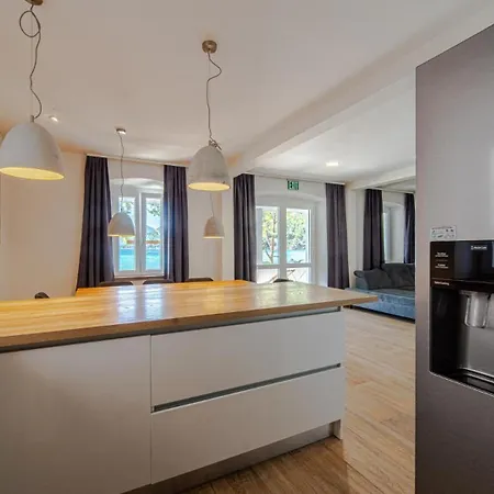 Estera By Guide Villa