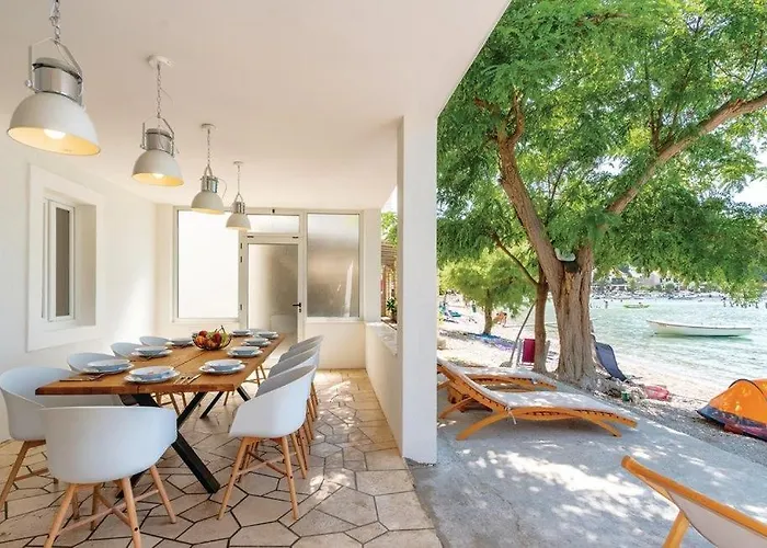 Estera By Guide 빌라