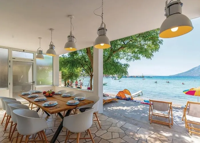 Estera By Guide 빌라 스톤