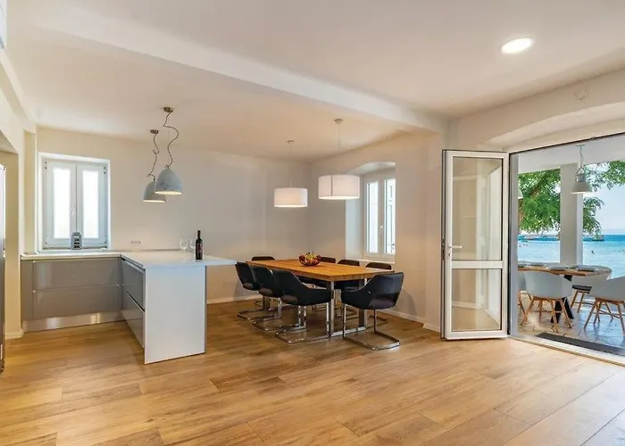 빌라 Estera By Guide 스톤