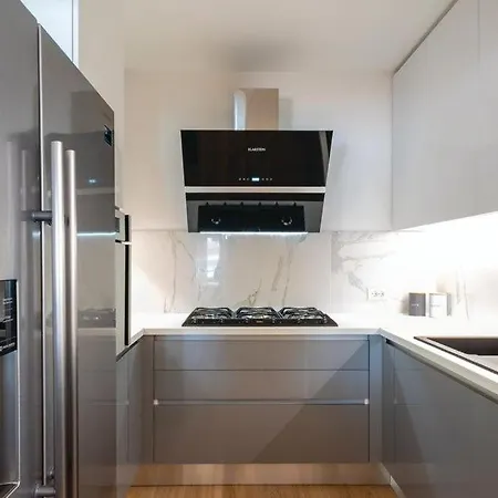 Estera By Guide Žuljana